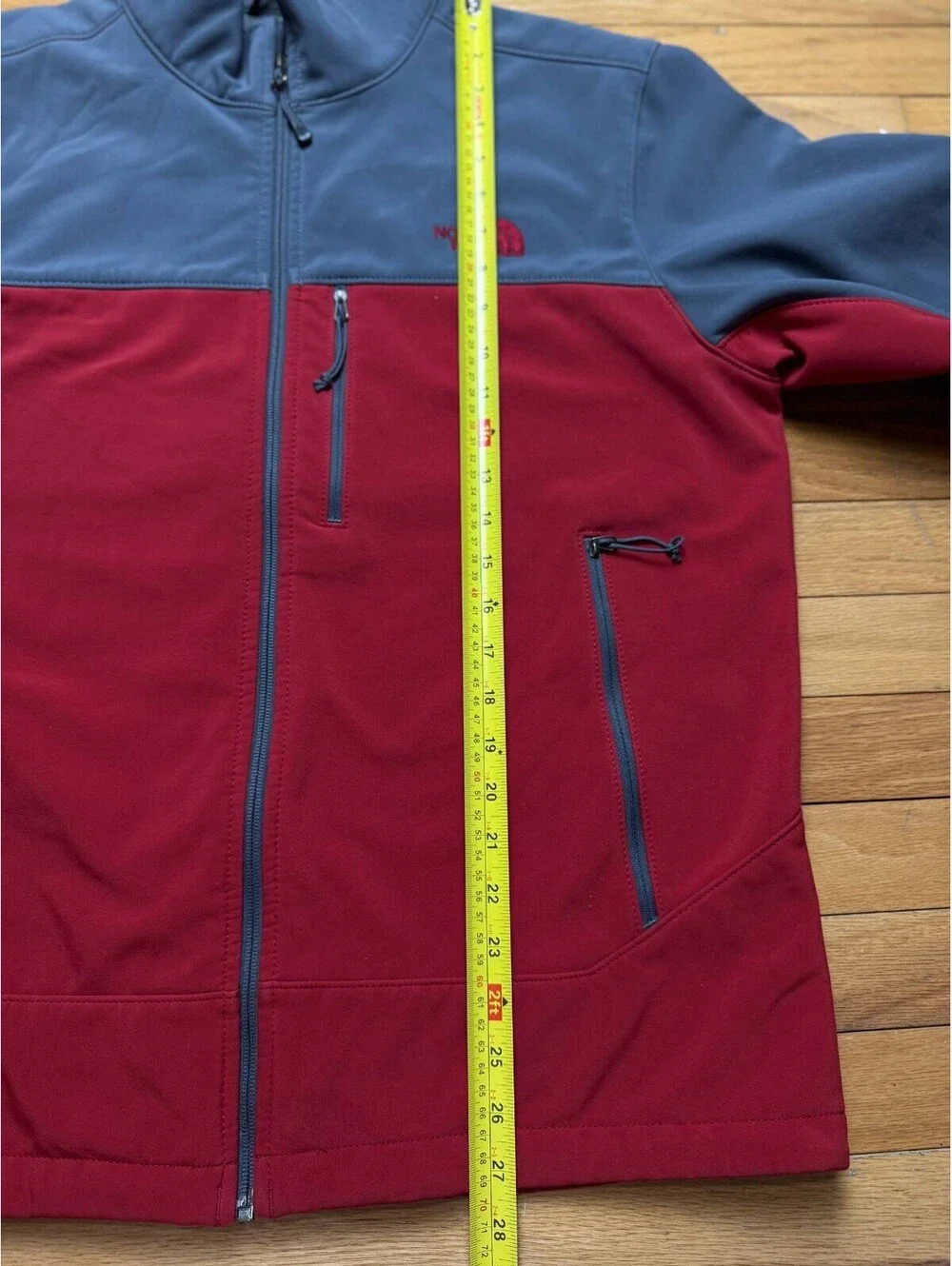 The North Face Men’s Softshell Jacket Size L Red Gray Full Zip Fleece